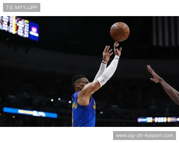 NBA球星被帽飞三米的背后：篮球场上的精彩瞬间与完美反击